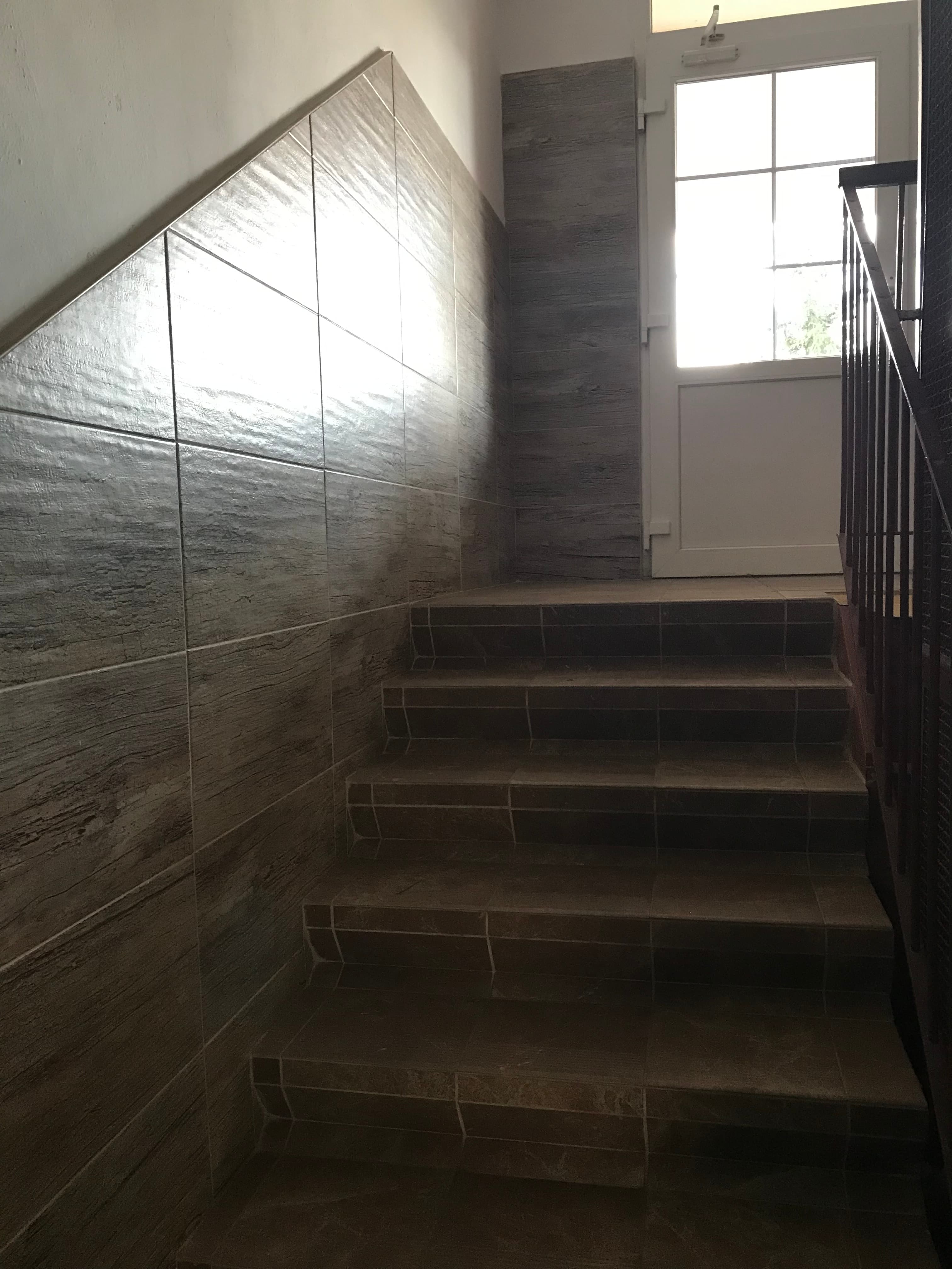 Obnova schodísk a spoločných priestorov - Bytový dom - Snina - fotka 29