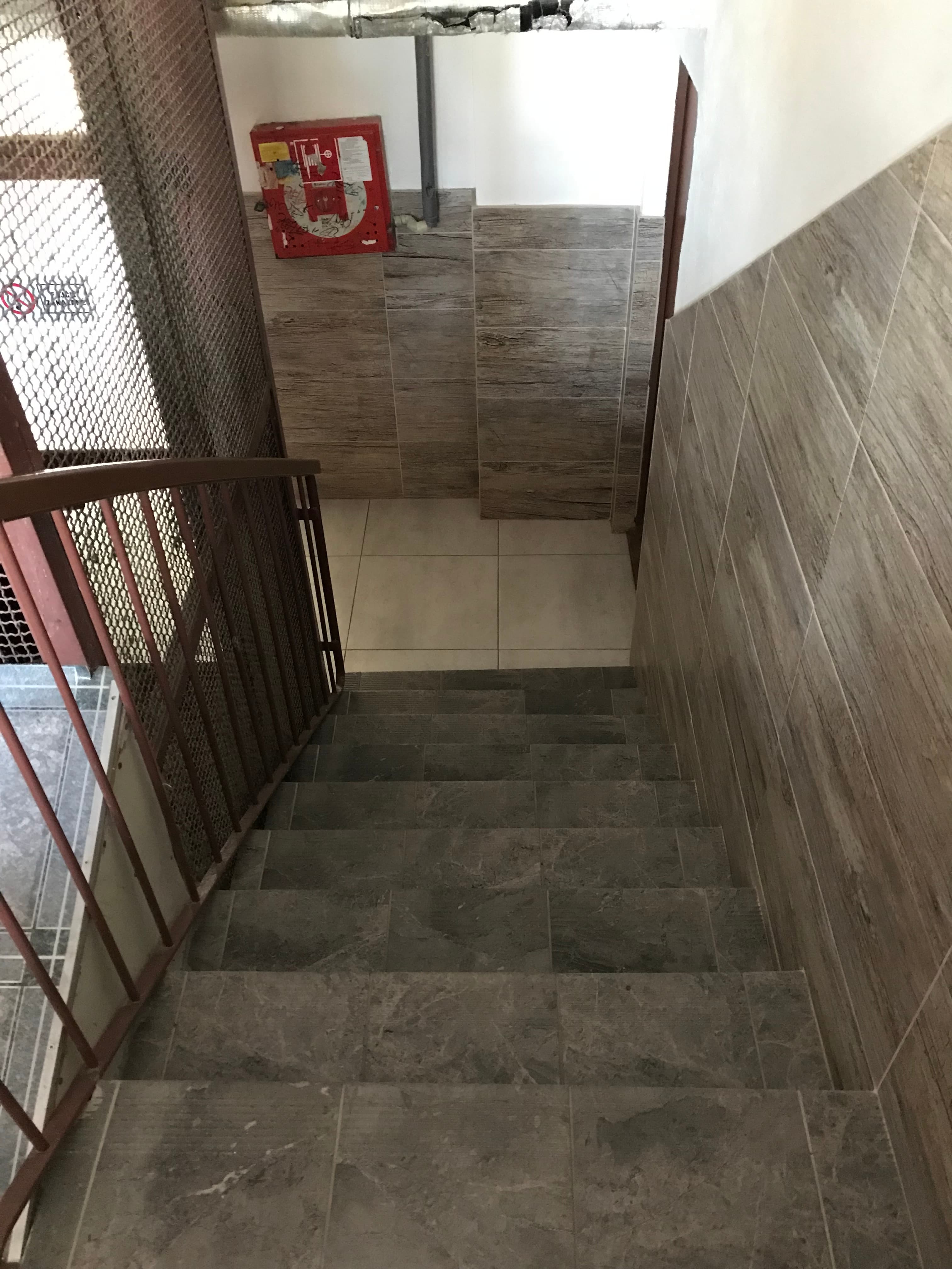 Obnova schodísk a spoločných priestorov - Bytový dom - Snina - fotka 16