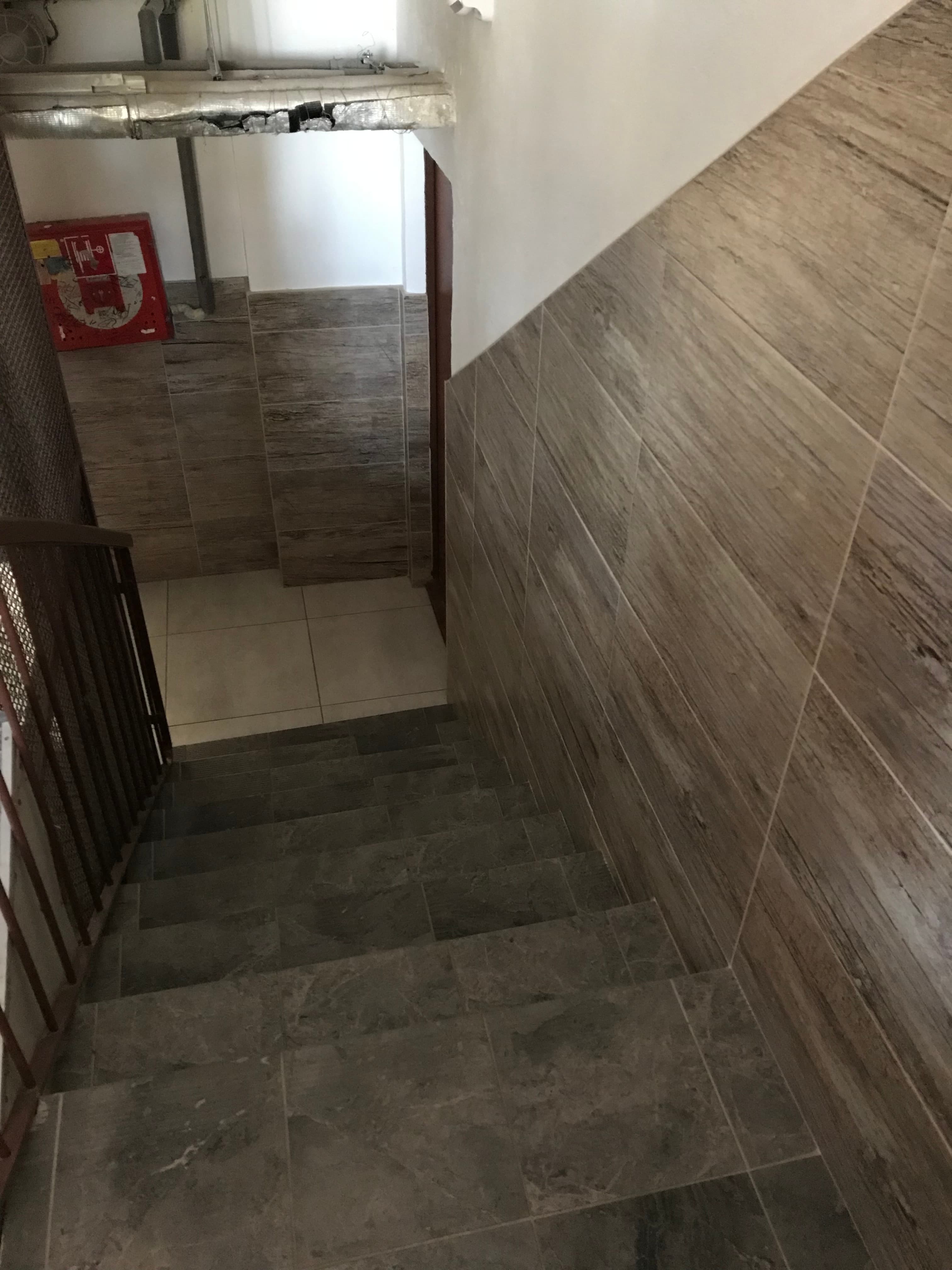 Obnova schodísk a spoločných priestorov - Bytový dom - Snina - fotka 15