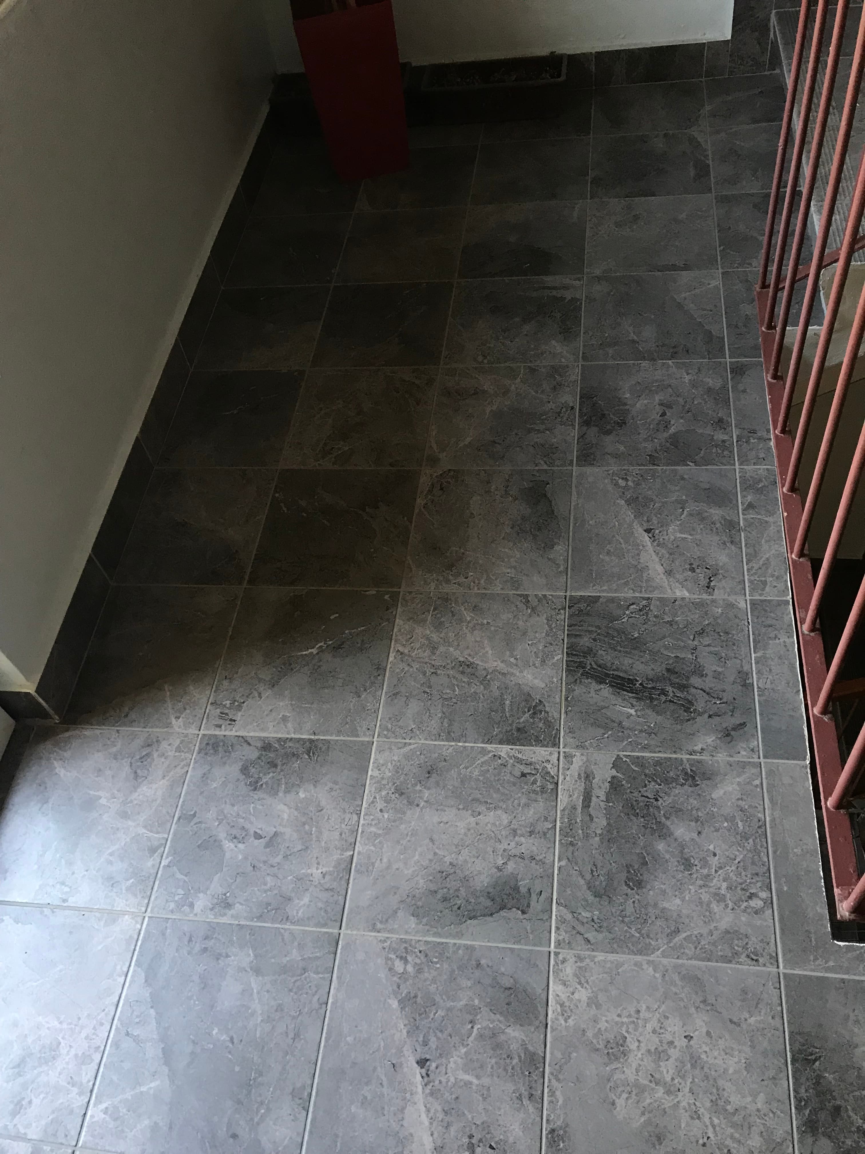 Obnova schodísk a spoločných priestorov - Bytový dom - Snina - fotka 12