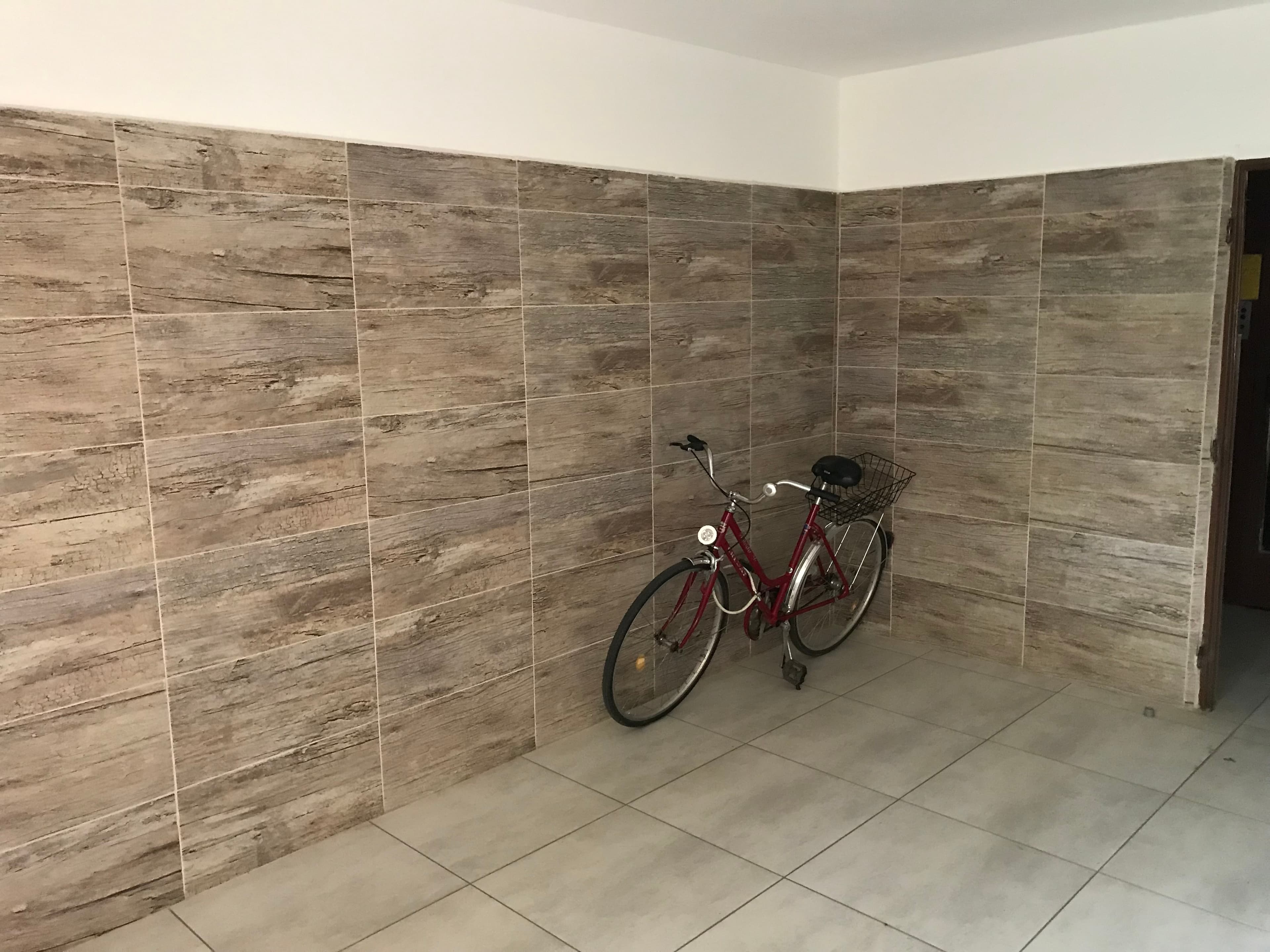 Obnova schodísk a spoločných priestorov - Bytový dom - Snina - fotka 5