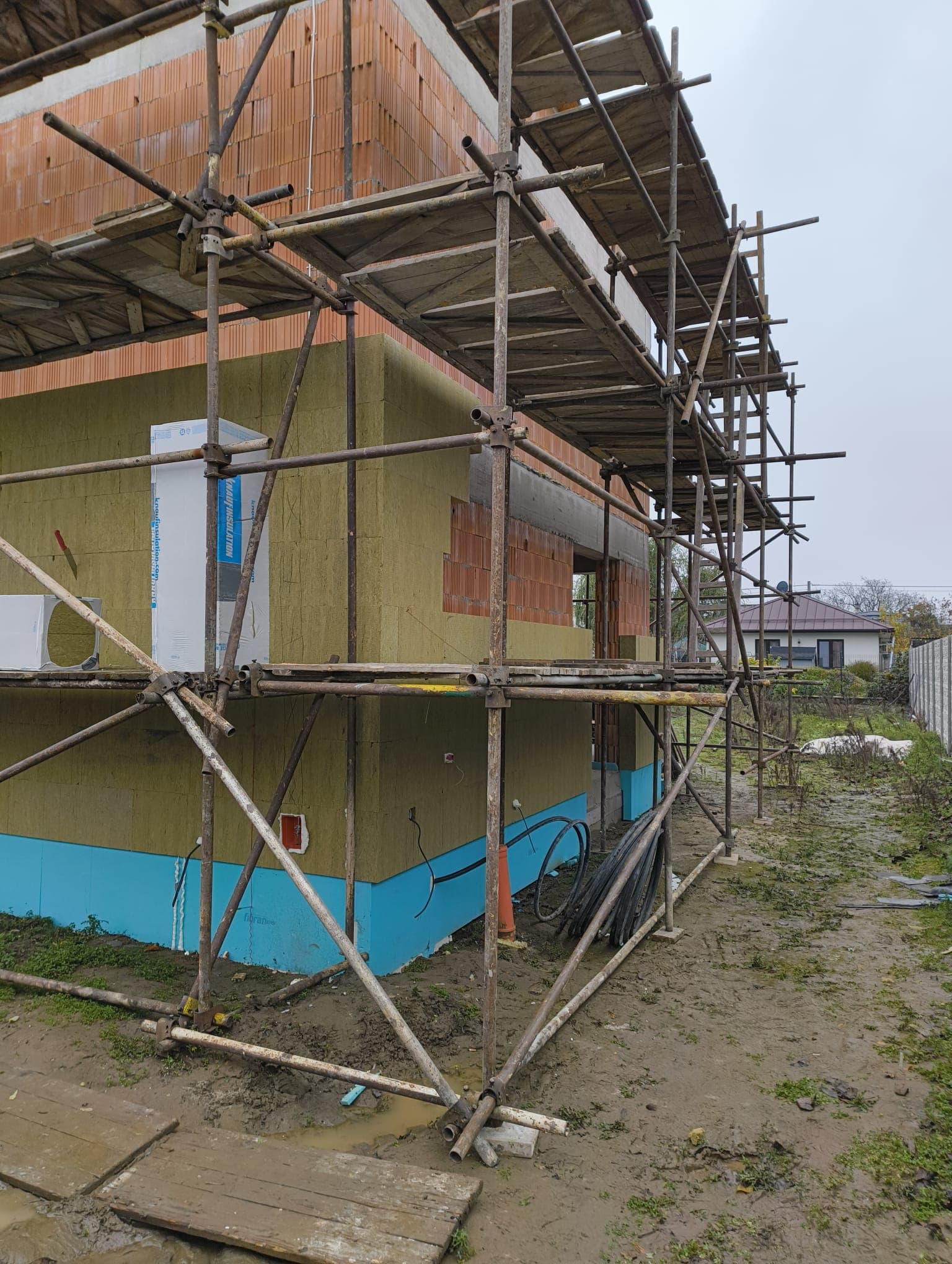 Zateplenie rodinného domu - Michalovce - fotka 3