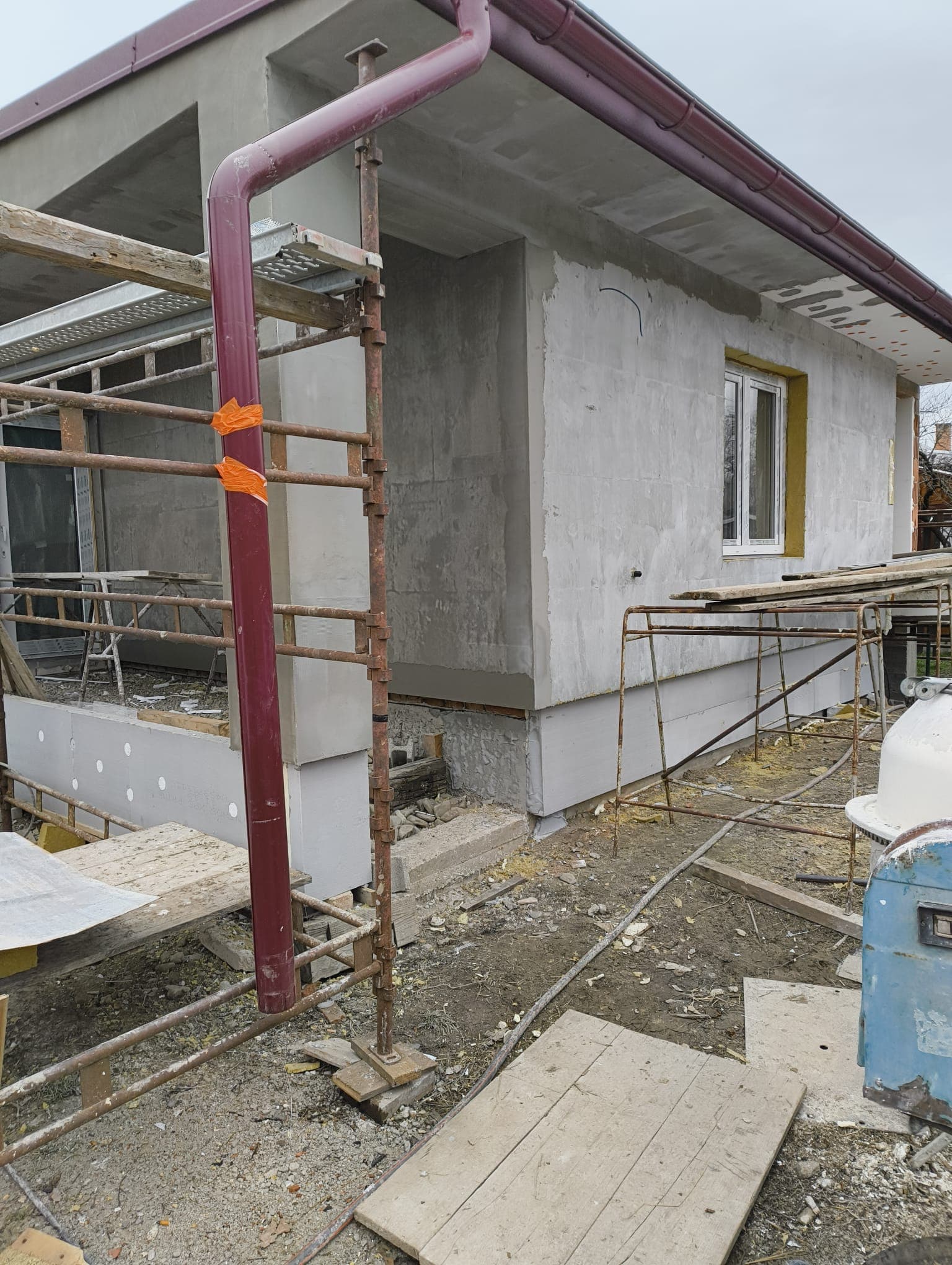 Zateplenie rodinného domu (projekt Obnov dom) - Snina - fotografia 4